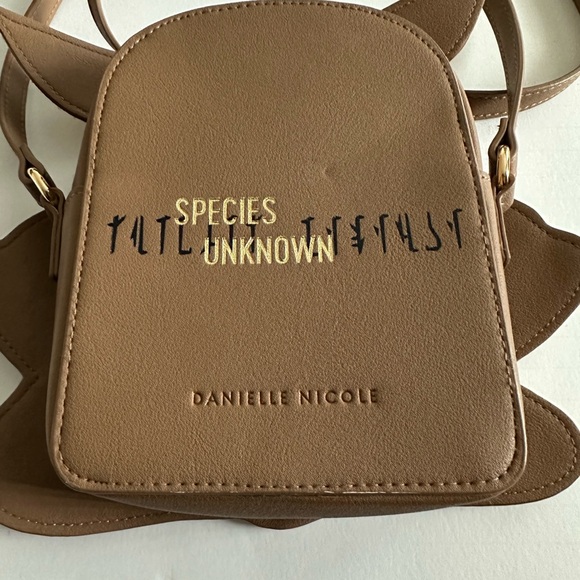 Star Wars: The Mandalorian The Child Grogu Species Unknown Crossbody Purse - Picture 3 of 9